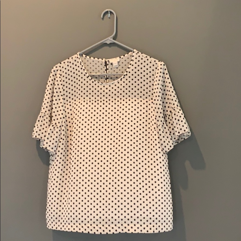 Short sleeve polka dot blouse